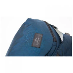 Doughnut Dynamic Large 22 Ocean Power Series - Daypack -Outdoor Equipment Shop doughnut dynamic large 22 ocean power series daypack detail 7