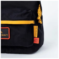 Doughnut Plus One Mini Happy Camper 9 - Daypack -Outdoor Equipment Shop doughnut plus one mini happy camper 9 daypack detail 5