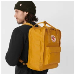 FJÄLLRÄVEN Kånken Laptop 15'' - Daypack -Outdoor Equipment Shop fjaellraeven kaanken laptop 15 daypack detail 7
