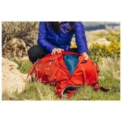 Gregory Women's Amber 65 - Walking Backpack 17 Gregory Women's Amber 65 - Walking Backpack -Outdoor Equipment Shop gregory womens amber 65 walking backpack detail 7