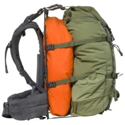 Mystery Ranch Terraframe 3-Zip 50 - Walking Backpack 12 Mystery Ranch Terraframe 3-Zip 50 - Walking Backpack -Outdoor Equipment Shop mystery ranch terraframe 3 zip 50 walking backpack detail 5