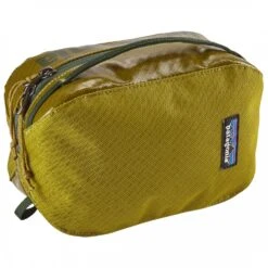 Patagonia Black Hole Cube - Small - Wash Bag -Outdoor Equipment Shop patagonia black hole cube small wash bag detail 3