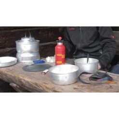 Trangia Liquid Fuel Safety Tank Bottle - Fuel Bottle -Outdoor Equipment Shop trangia fluessigbrennstoff sicherheitstankflasche dcc8d83269ea664324fdfeeb95f6b798 1