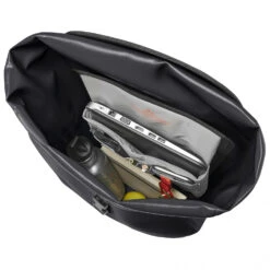 VAUDE Clubride III - Cycling Backpack -Outdoor Equipment Shop vaude clubride iii cycling backpack detail 6